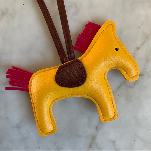 Cute Horse Keychain Bag Charm - Picture 8 of 8